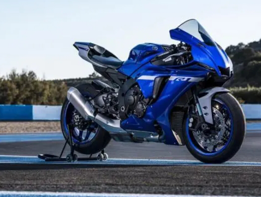 Yamaha випускає 2025 R1 та R1m, спойлерами з вуглецевих волокон, модернізованими амортизаторами та гальмами